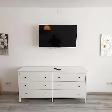 Nuevo Estudio, Recién Reformado, Wifi, Centro De * Torremolinos