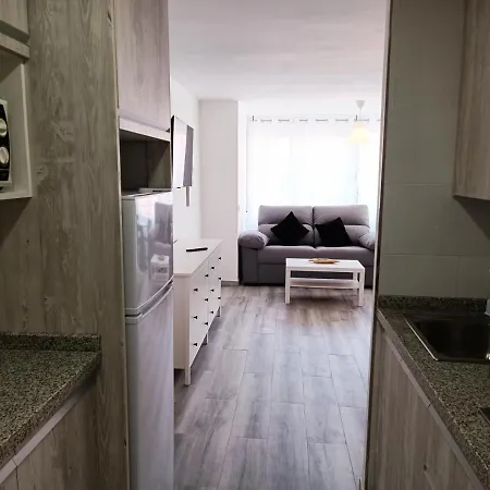 Nuevo Estudio, Recién Reformado, Wifi, Centro De Appartamento *